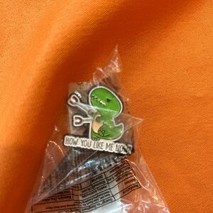 Enamel Pin Dinosaur Funny Dino How You Like Me Now Claw Arms Gift Backpack New
